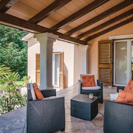 5 Bedroom Beautiful In Nyaraló *