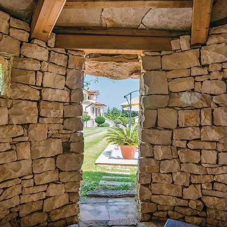 5 Bedroom Beautiful In Nyaraló *