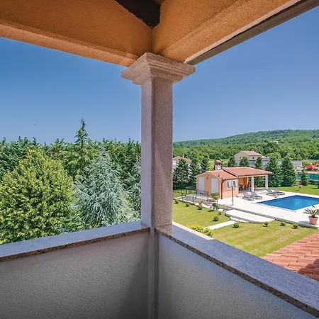 5 Bedroom Beautiful In * Labin